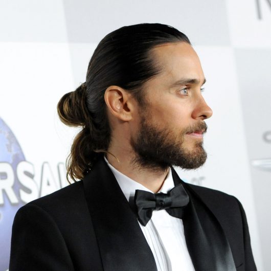 Jared-Leto-Style-Grammys-2014-Video