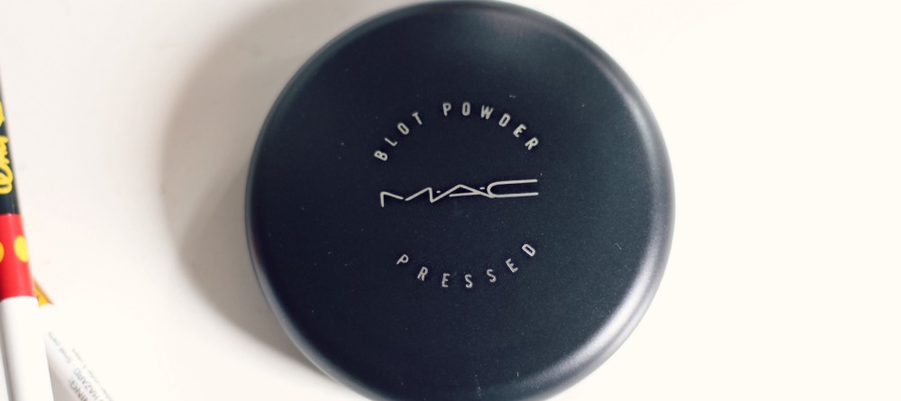 review blot powder mac