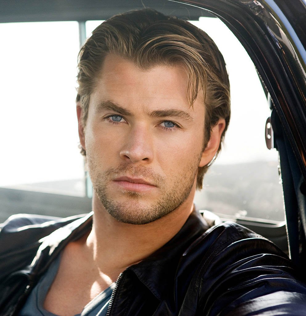 Deus nórdico' Chris Hemsworth é o mais sexy da 'People